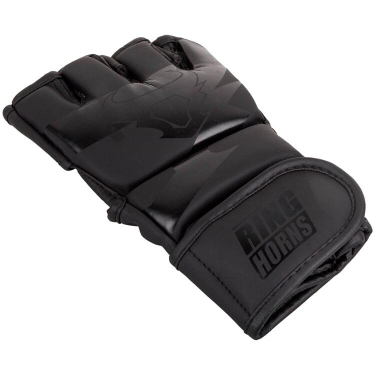 Guanti MMA 4oz Charger Ringhorns Venum nero