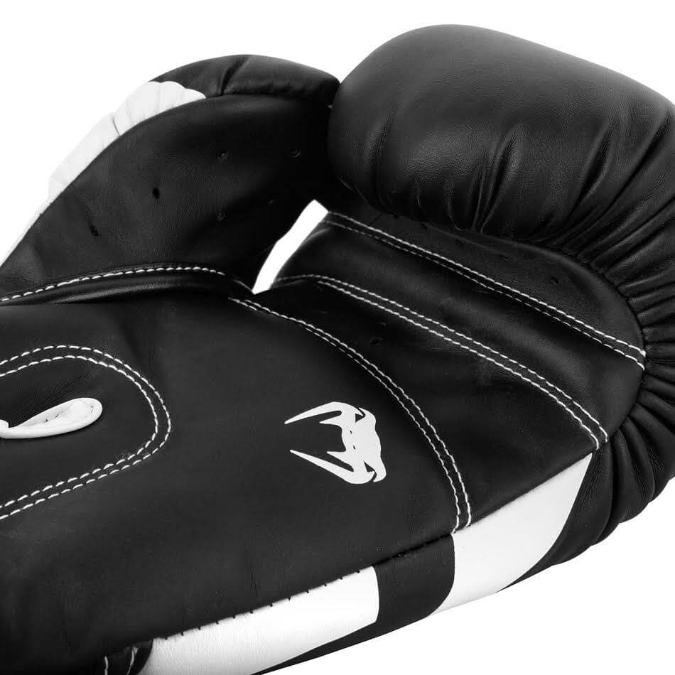 Guantoni Venum Elite Nero/Bianco per Muay Thai, Pugilato e Kickboxing
