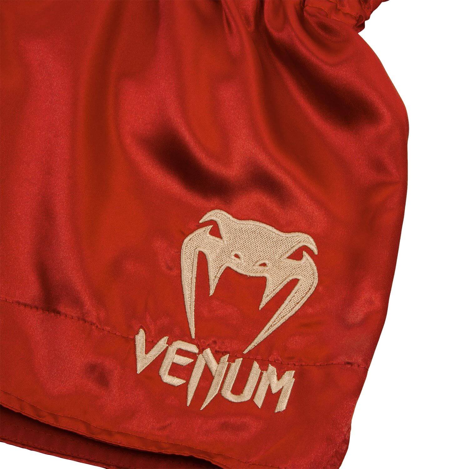 Pantaloncini Muay Thai Classic Venum Rosso per Thaiboxe e Kickboxing