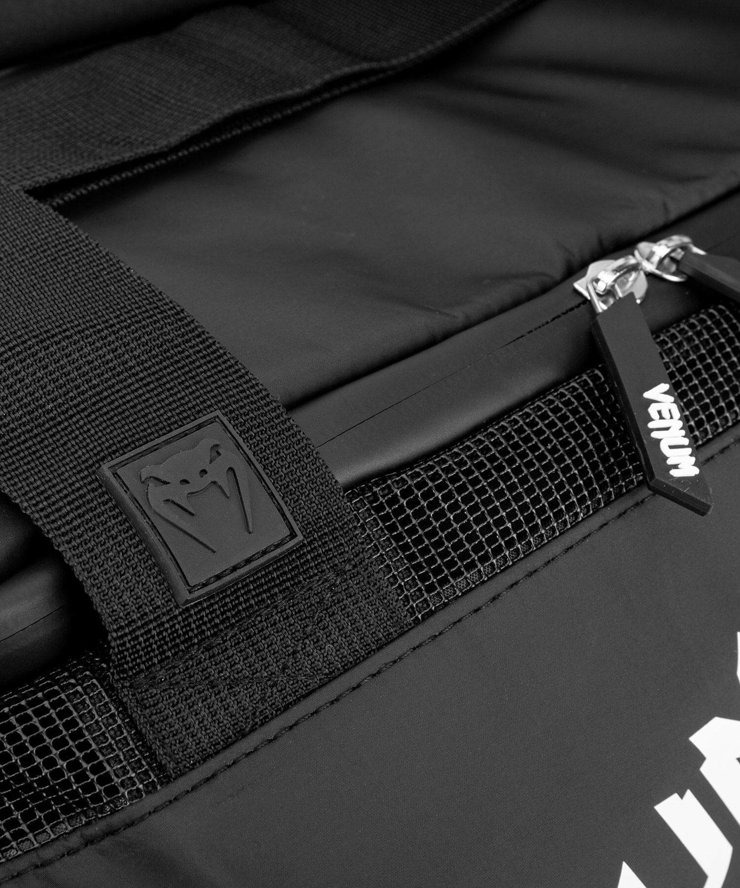 Borsone sportivo Venum Trainer Lite Evo Nero/Bianco per MMA, Grappling, Brazilian Jiu Jitsu, Boxe, Kickboxing, Muay Thai