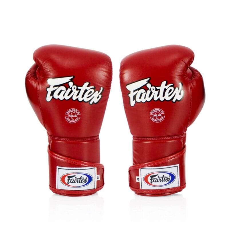 Guantoni Fairtex Angular rosso in pelle, per allenamenti di Pugilato, Muaythai, e Kickboxing