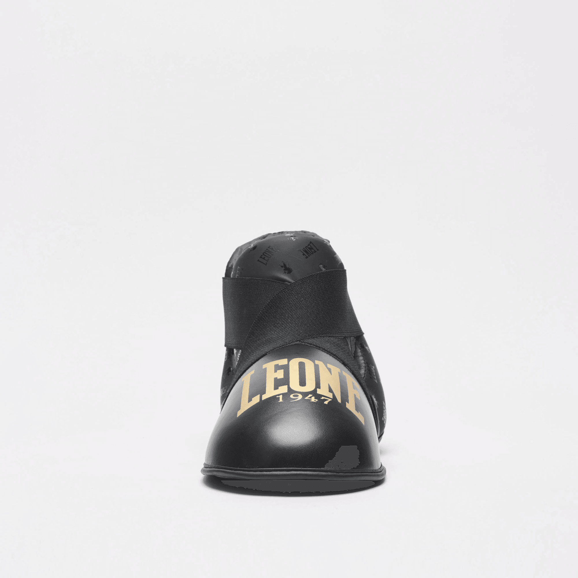 Calzari Kickboxing Leone 1947 DNA Nero per allenamenti e gare di Kick Light, Point Fight, Kickboxing Light. Protezione Piede separata con chiusura velcro ed elastici.