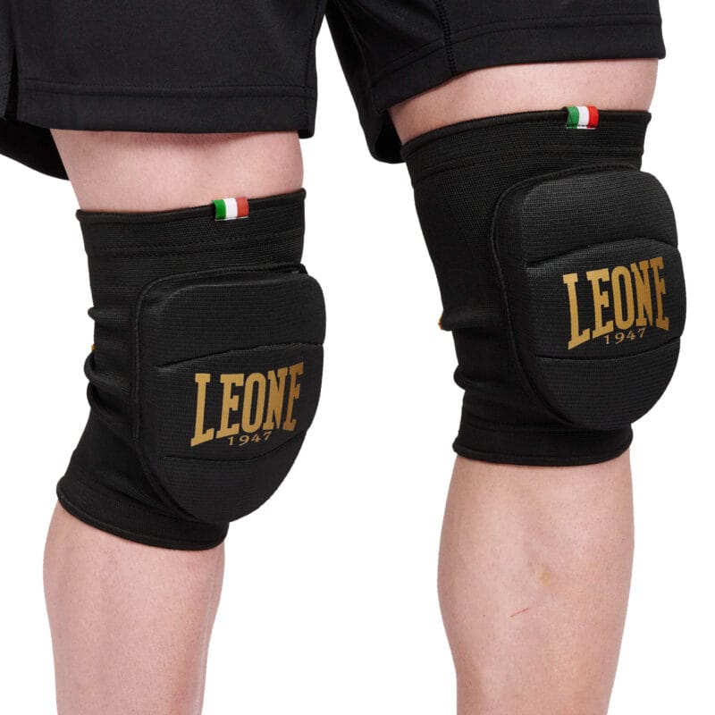 Ginocchiere Leone1947 DNA in Nero con dettagli e logo in Oro, Protezione per Muay Thai, Kickboxing e MMA