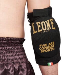 Gomitiere Leone1947 DNA in Nero con dettagli e logo in Oro, Protezione per Muay Thai e MMA