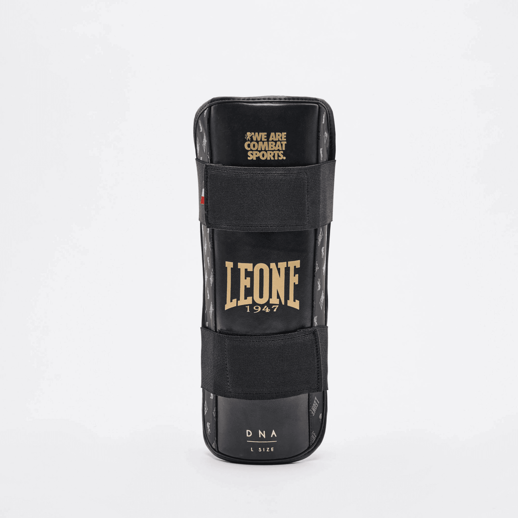 Paratibie Kickboxing Leone 1947 DNA Nero per allenamenti e gare di Kick Light, Point Fight, Kickboxing Light. Protezione Piede separata con chiusura velcro ed elastici.
