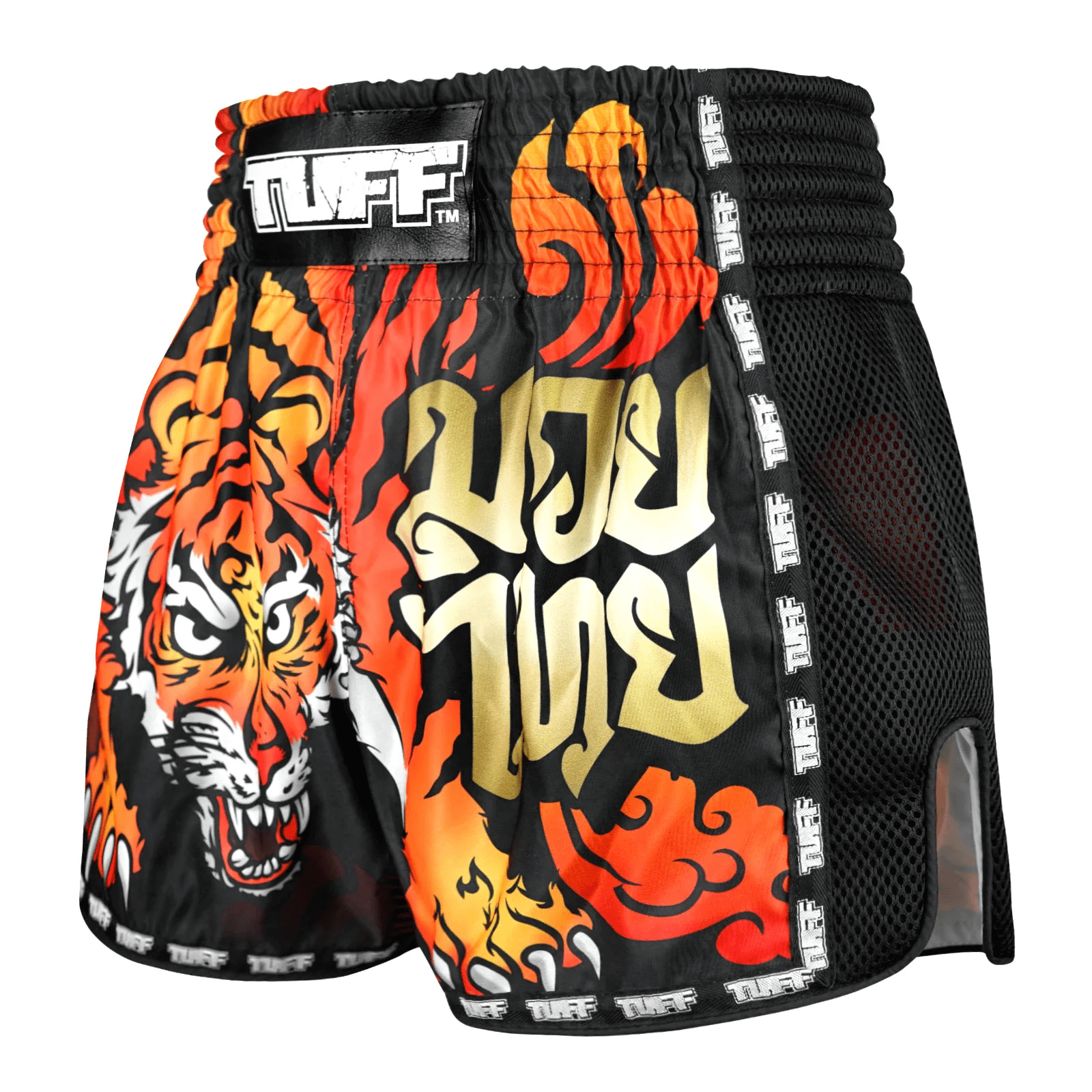 Pantaloncini Muay Thai Tuff Cruel Tiger Nero per allenamenti e match di Kickboxing e Muay Thai. Leggeri, comodi e morbidi con spacchi laterali. In Microfiber non si attaccano alla gamba.