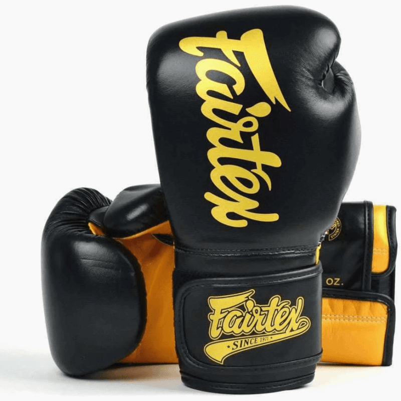 Guantoni Fairtex Super Sparring Nero Oro per Sparring di Boxe, Muay Thai e Kickboxing.