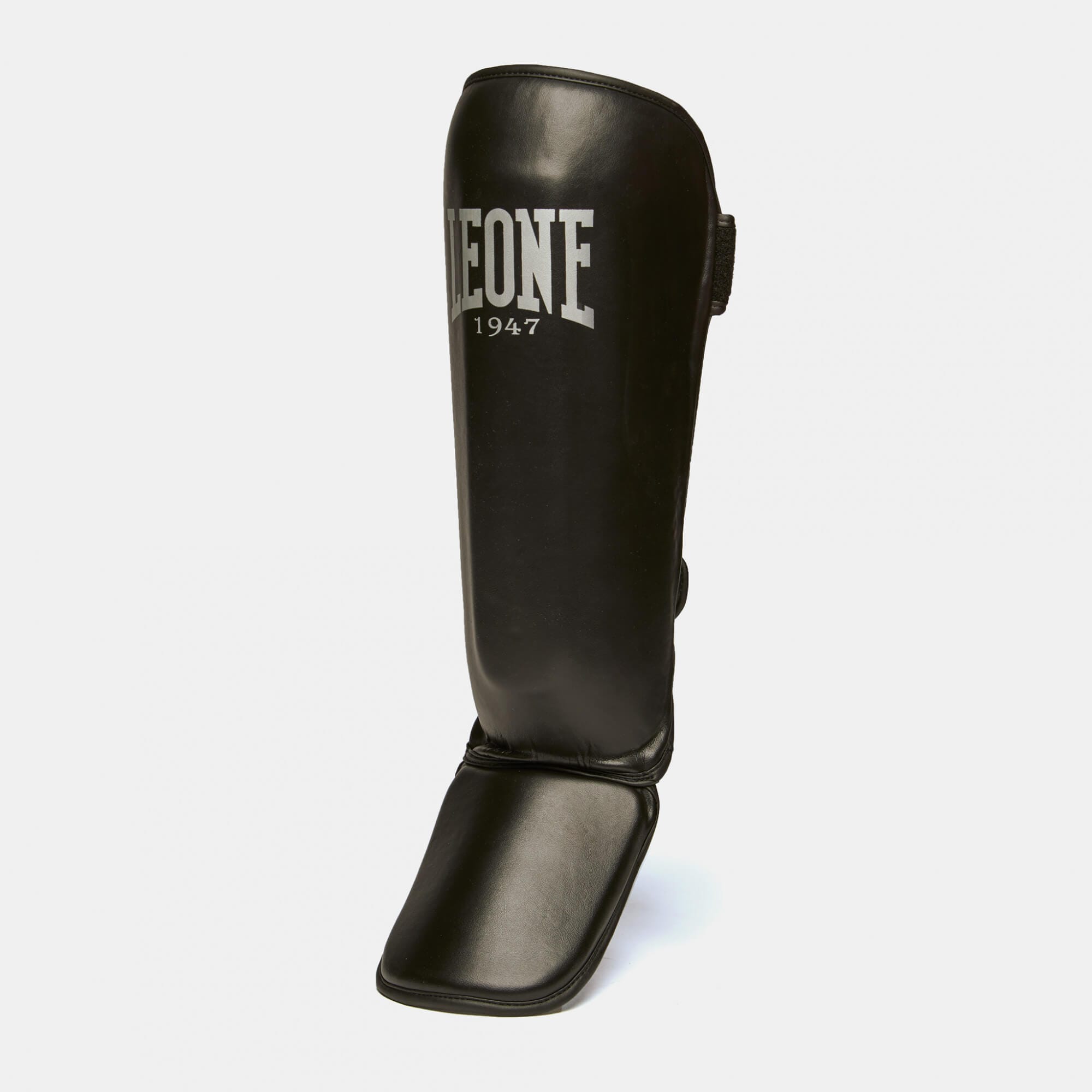 Paratibie basico Leone 1947 Smart Nero per allenamento di ThaiBoxe, MMA e Kickboxing