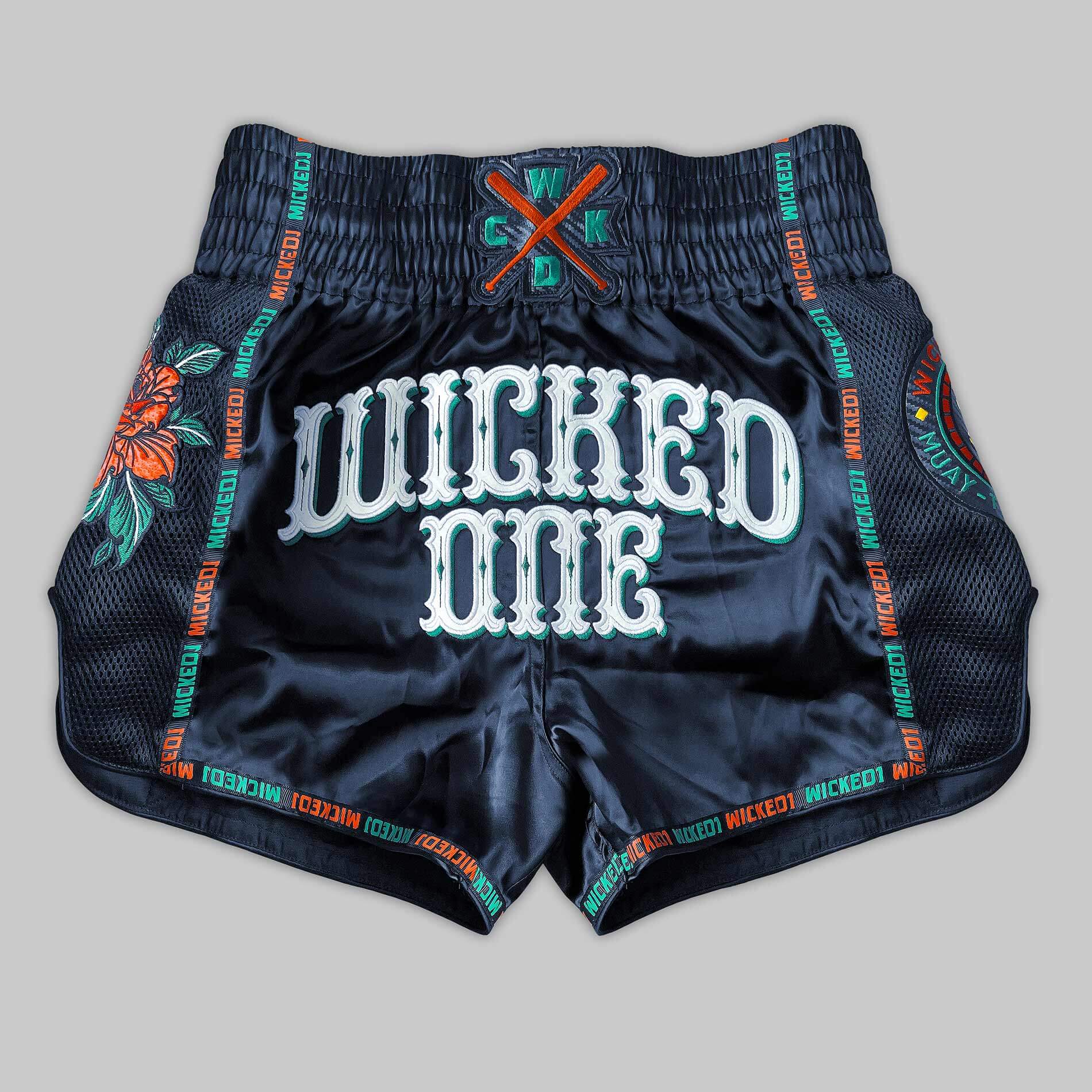 Pantaloncini Muay Thai Wicked One Bandido Blu per allenamenti e match di Muay thai e Kickboxing. Vestibilità morbida e regolare, vestibilità comoda, adatti a tutte le fisicità.