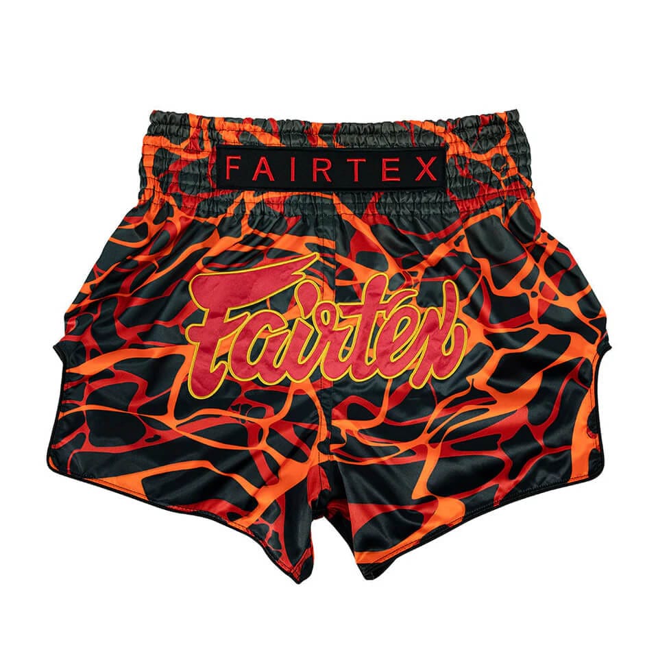 Pantaloncini Fairtex Magma BS1926 per Muay Thai e Kickboxing in mmicro satic comodo e leggero, con spacchi laterali