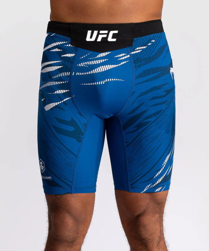 Pantaloncini Vale Tudo a compressione UFC Venum Fusion 4.0 Authentic Fight Night Blu per MMA, Grappling, No Gi. Pantaloncini usati in UFC, pantaloncini aderenti per allenamento MMA, Grappling.