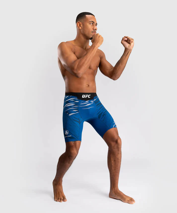 Pantaloncini Vale Tudo a compressione UFC Venum Fusion 4.0 Authentic Fight Night Blu per MMA, Grappling, No Gi. Pantaloncini usati in UFC, pantaloncini aderenti per allenamento MMA, Grappling.