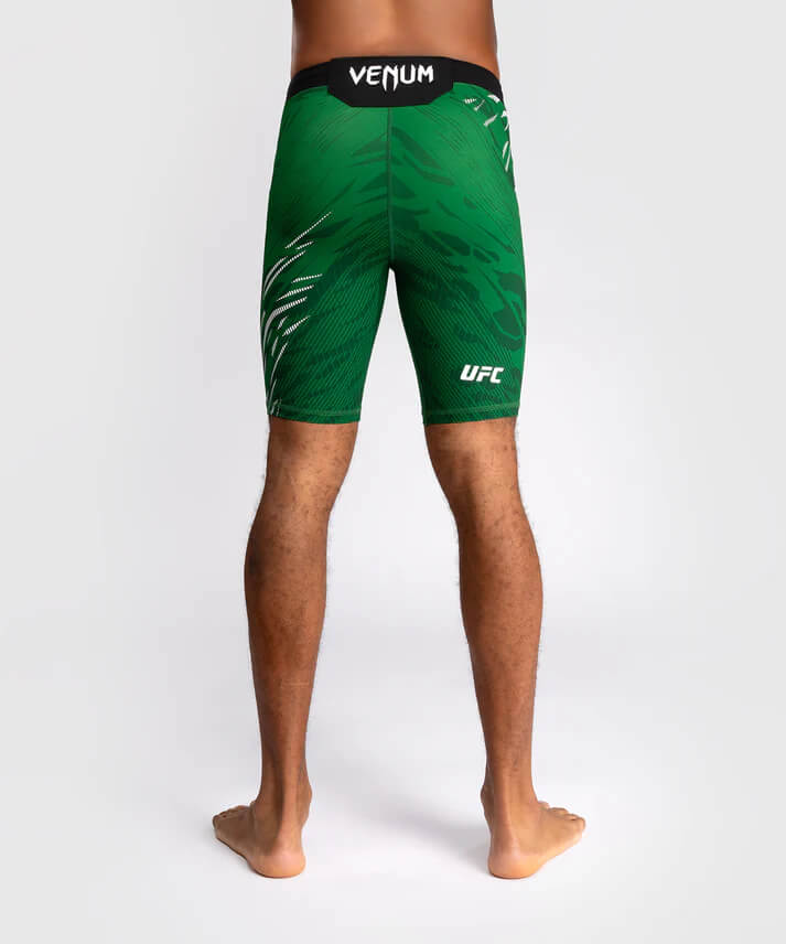 Pantaloncini Vale Tudo a compressione UFC Venum Fusion 4.0 Authentic Fight Night Verde per MMA, Grappling, No Gi. Pantaloncini usati in UFC, pantaloncini aderenti per allenamento MMA, Grappling.