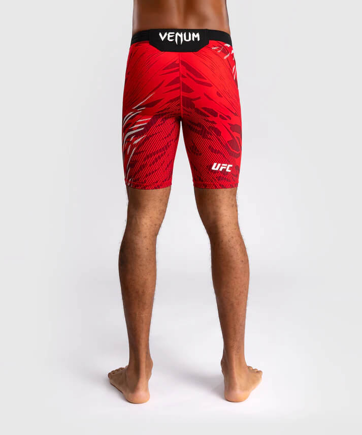 Pantaloncini Vale Tudo a compressione UFC Venum Fusion 4.0 Authentic Fight Night Rosso per MMA, Grappling, No Gi. Pantaloncini usati in UFC, pantaloncini aderenti per allenamento MMA, Grappling.