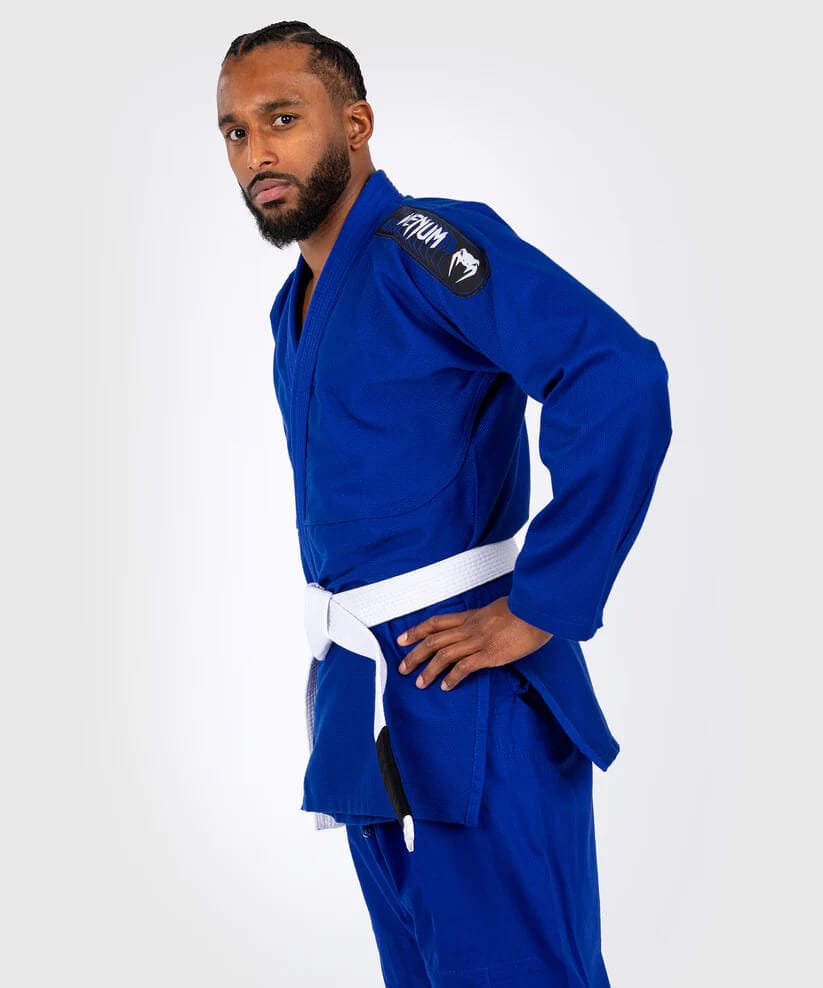 Gi da Brazilian Jiu Jitsu Venum BJJ First Blu. Gi basic per principianti.