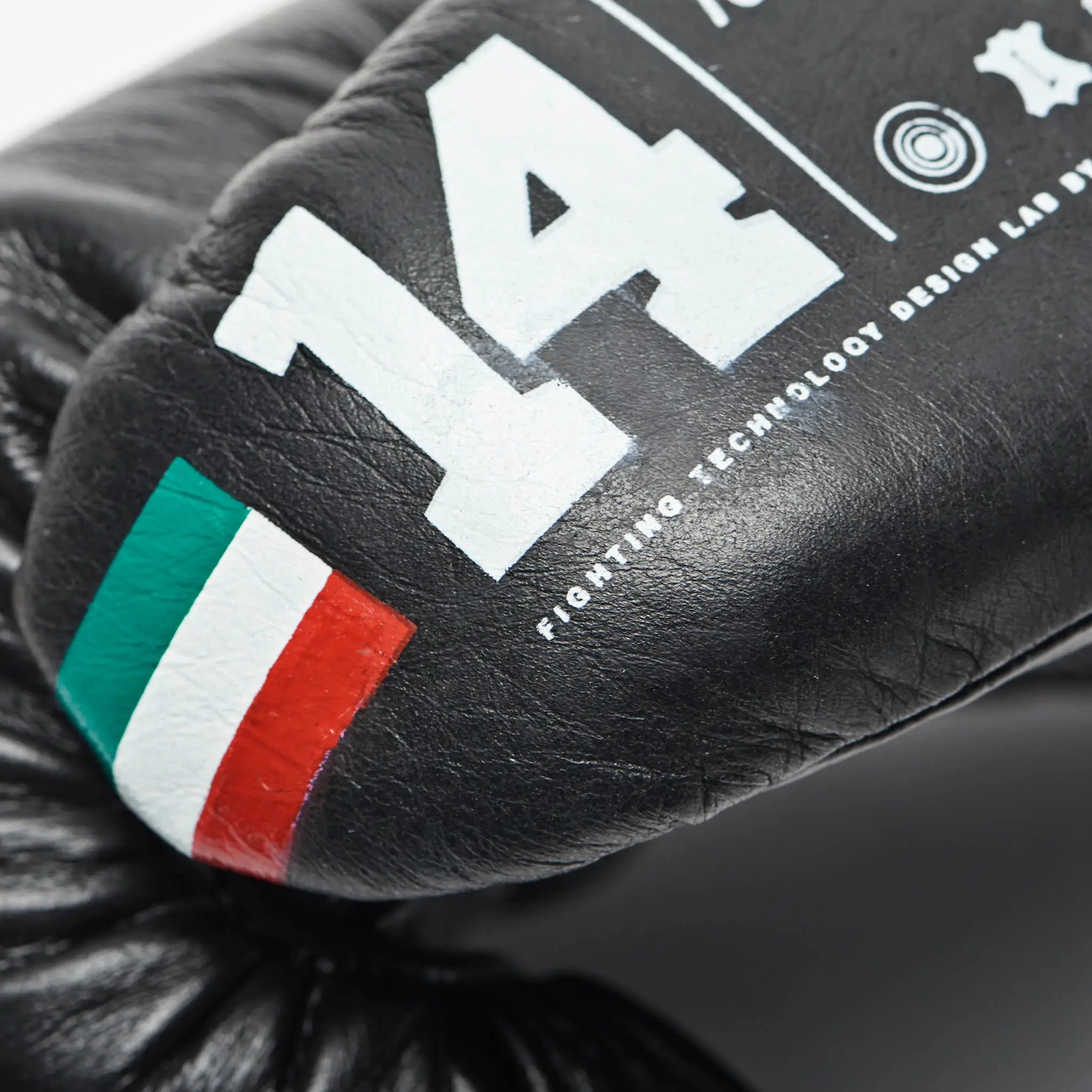 Guantoni da Boxe professionali Leone 1947 Shock Plus Nero GN102L con lacci, per competizioni di Pugilato in 8 oz e 10oz