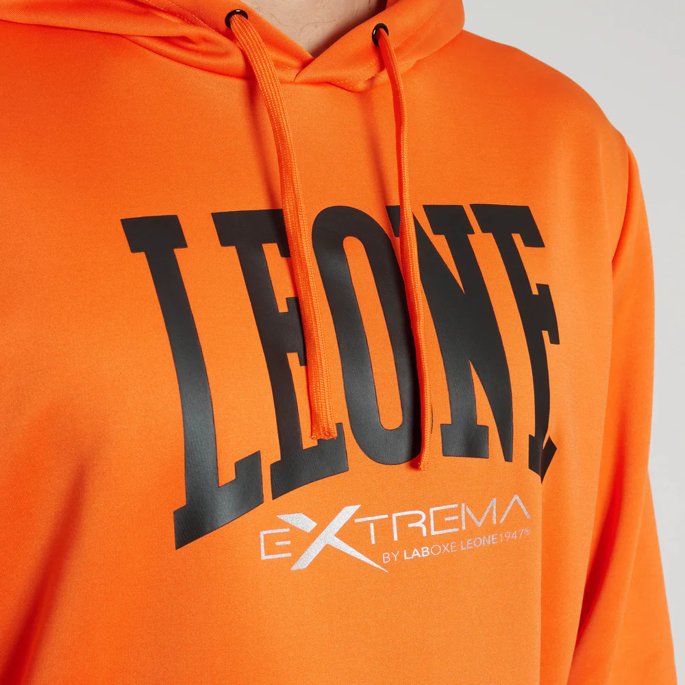 Felpa Leone Logo ABX119 Arancione in tessuto tecnico per allenamenti di Boxe, Kickboxing e Muay Thai. Ottima da usare come pre e post workout