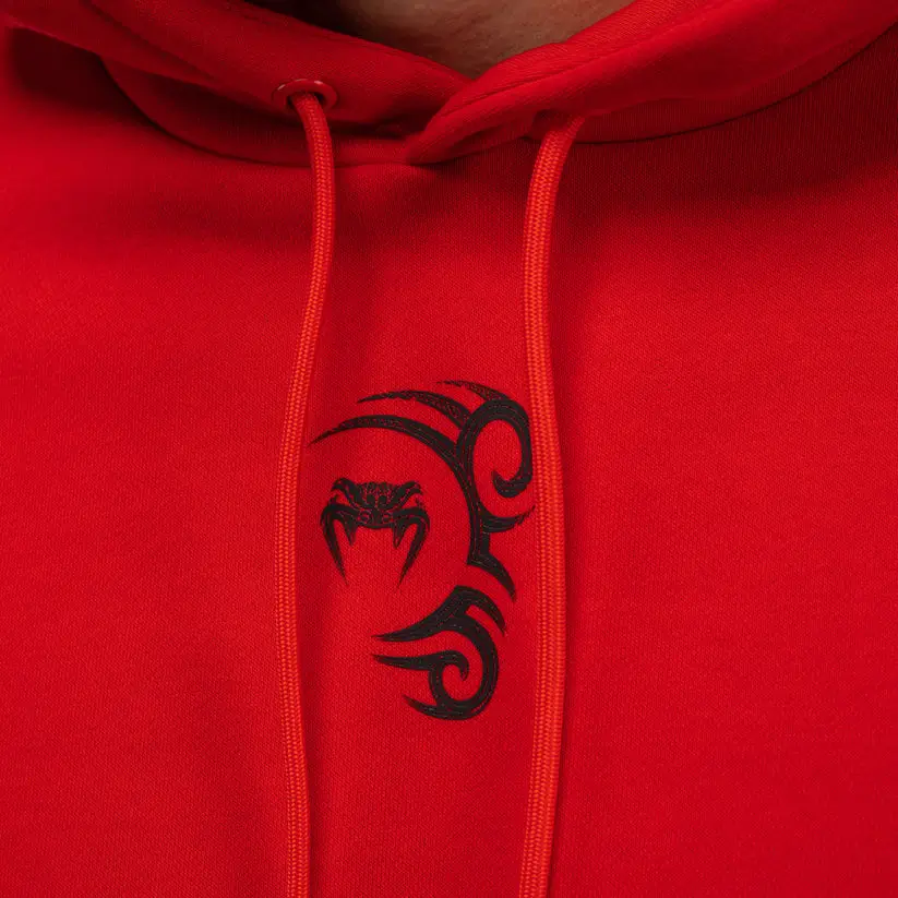 Felpa con cappuccio Mike Tyson Tiger x Venum Rosso per appassionati di Boxe e Sport da Combattimento.