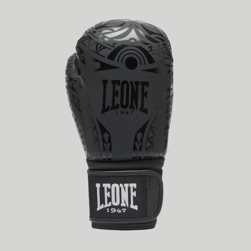 Guantoni Leone 1947 Haka Nero GN329-01 per allenamenti e match di Boxe, Kickboxing e Muay Thai. Guantoni entry level per principianti