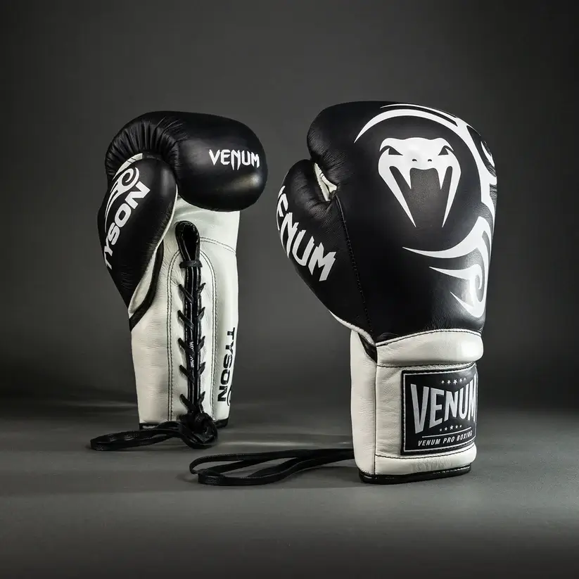Guantoni Boxe professionali con lacci Venum Giant 2.0 Edizione limitata Mike Tyson. Ideale per competizioni
