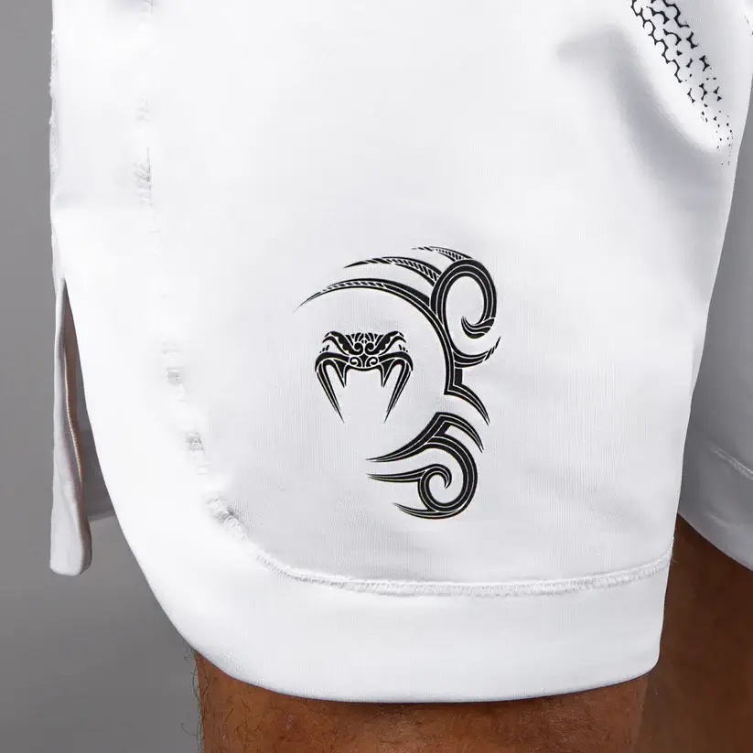 Pantaloncini Boxe Mike Tyson Tiger Venum Bianco-Nero Edizione Limitata per allenamenti e competizioni ufficiali di Pugilato.