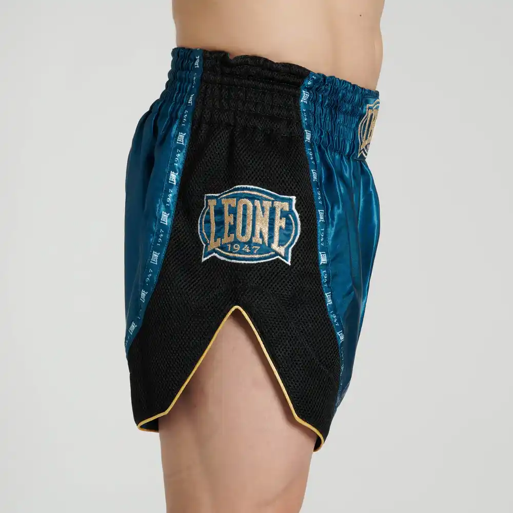 Pantaloncini Leone 1947 Classic Ottanio AB881 per allenamenti e competizioni di Muay Thai e Kickboxing