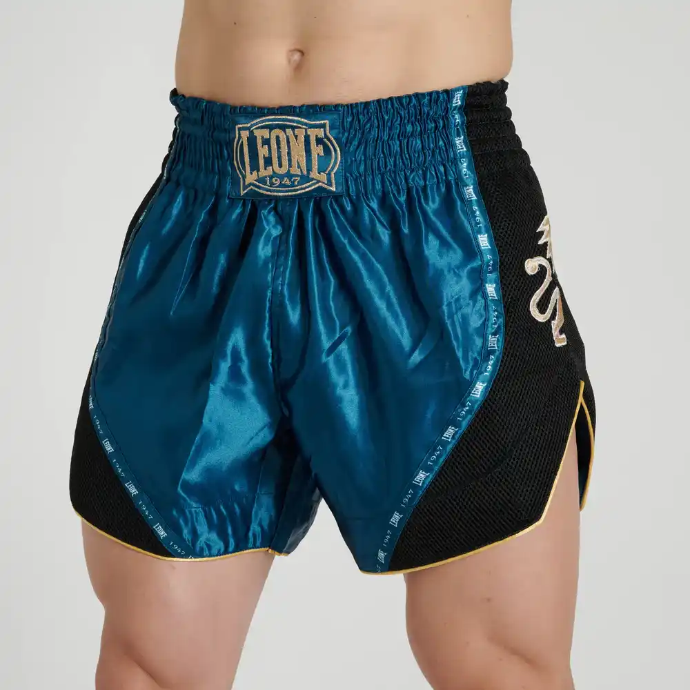 Pantaloncini Leone 1947 Classic Ottanio AB881 per allenamenti e competizioni di Muay Thai e Kickboxing