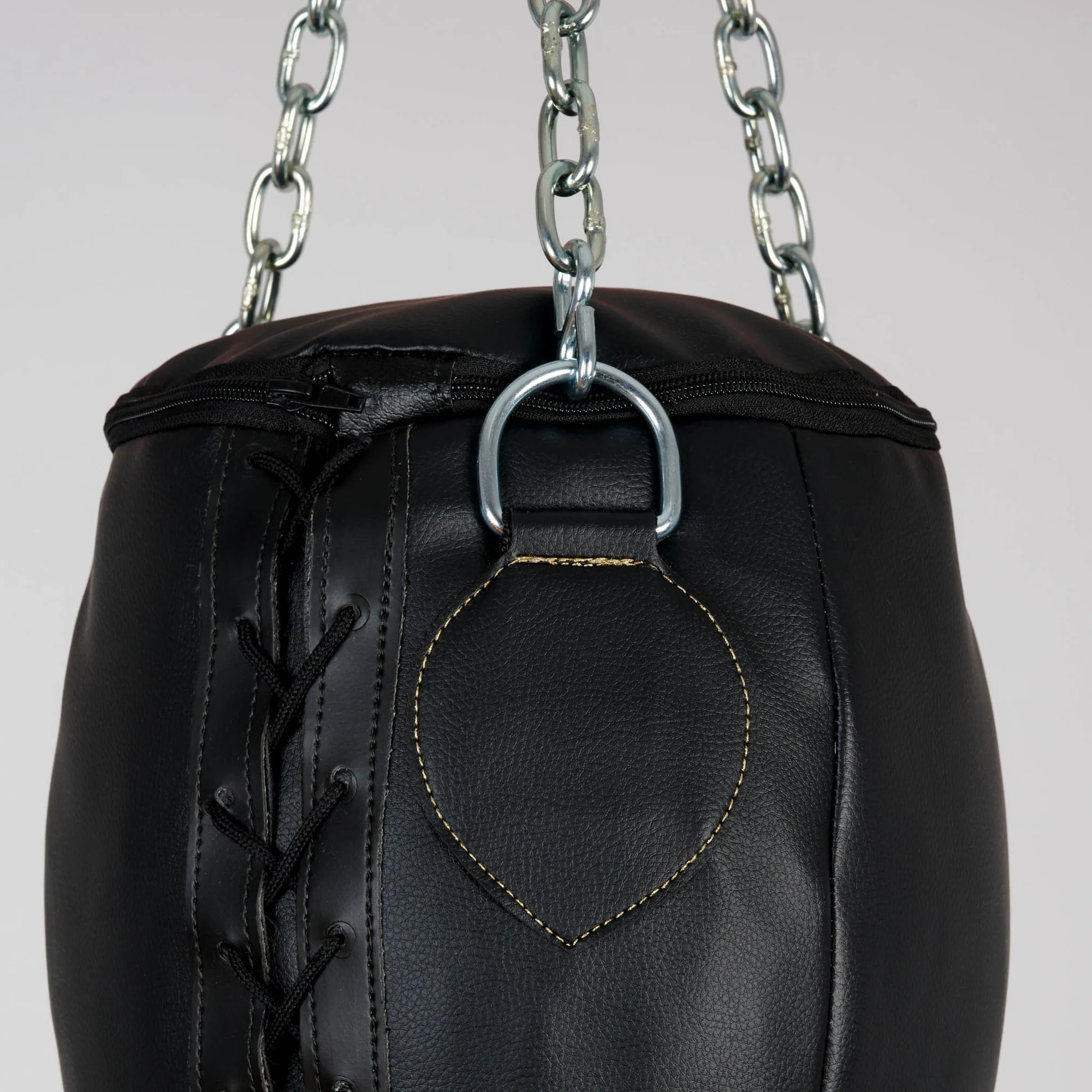 Sacco da boxe Saturno Leone Sport ATB01 Nero 35 kg per allenamenti di Muay Thai, Pugilato e Kikcboxing. Sacco artigianale made in Italy.