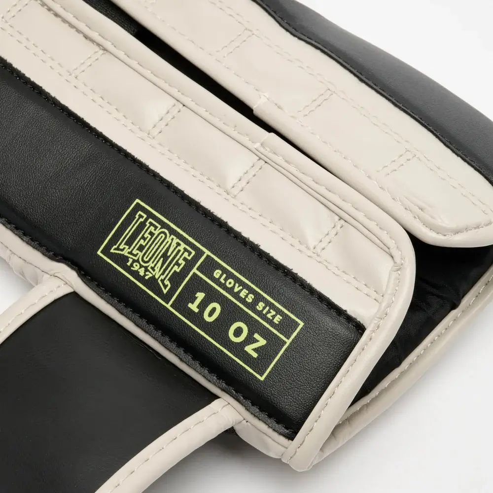 Guantoni Leone 1947 Stripe 47 Sabbia con velcro, adatti a principianti che praticano Boxe, Muay Thai o Kickboxing