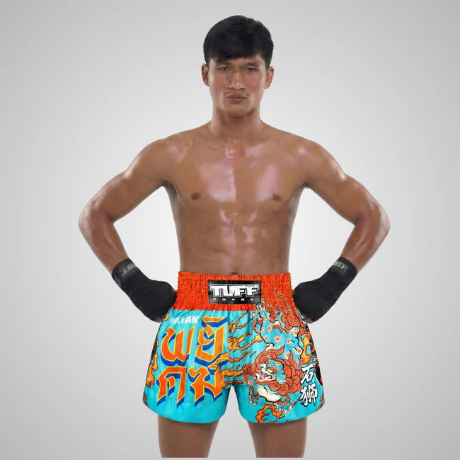 Pantaloncini Muay Thai Tuff Payak Oni Spirit Azzurro-Arancio-Giallo TPY-MS007-LTB per allenamenti e match di Muay Thai, Kickboxing. Pantaloncini Made in Thailand, comodi e leggeri realizzati in Microfiber, resistenti e durevoli. Stampa in Sublimazione.