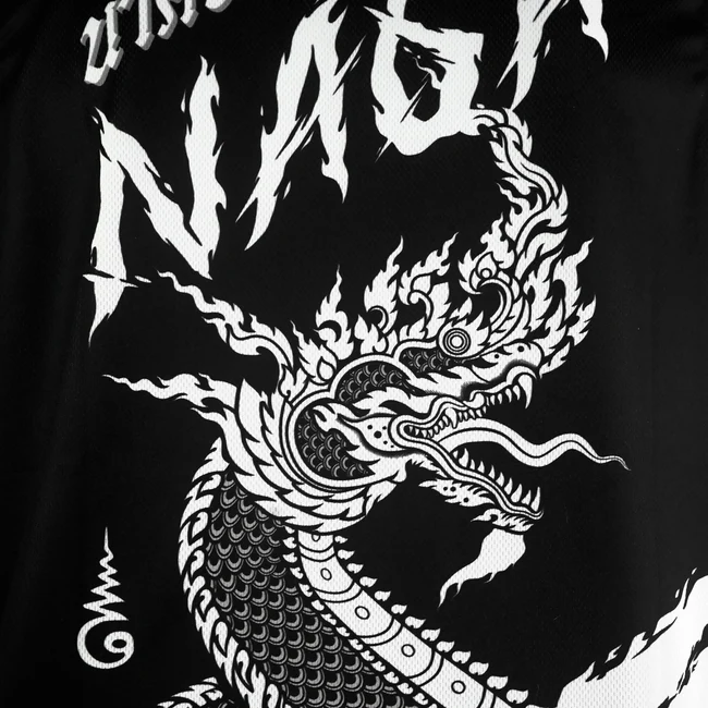 T-Shirt Smanicata Tuff Payak Naga Bianco/Nero TPY-TT007 per allenamenti di Muay Thai e Kickboxing. Made in Thailand, Grafica Sublimata, qualità eccellente. Leggere e comode.