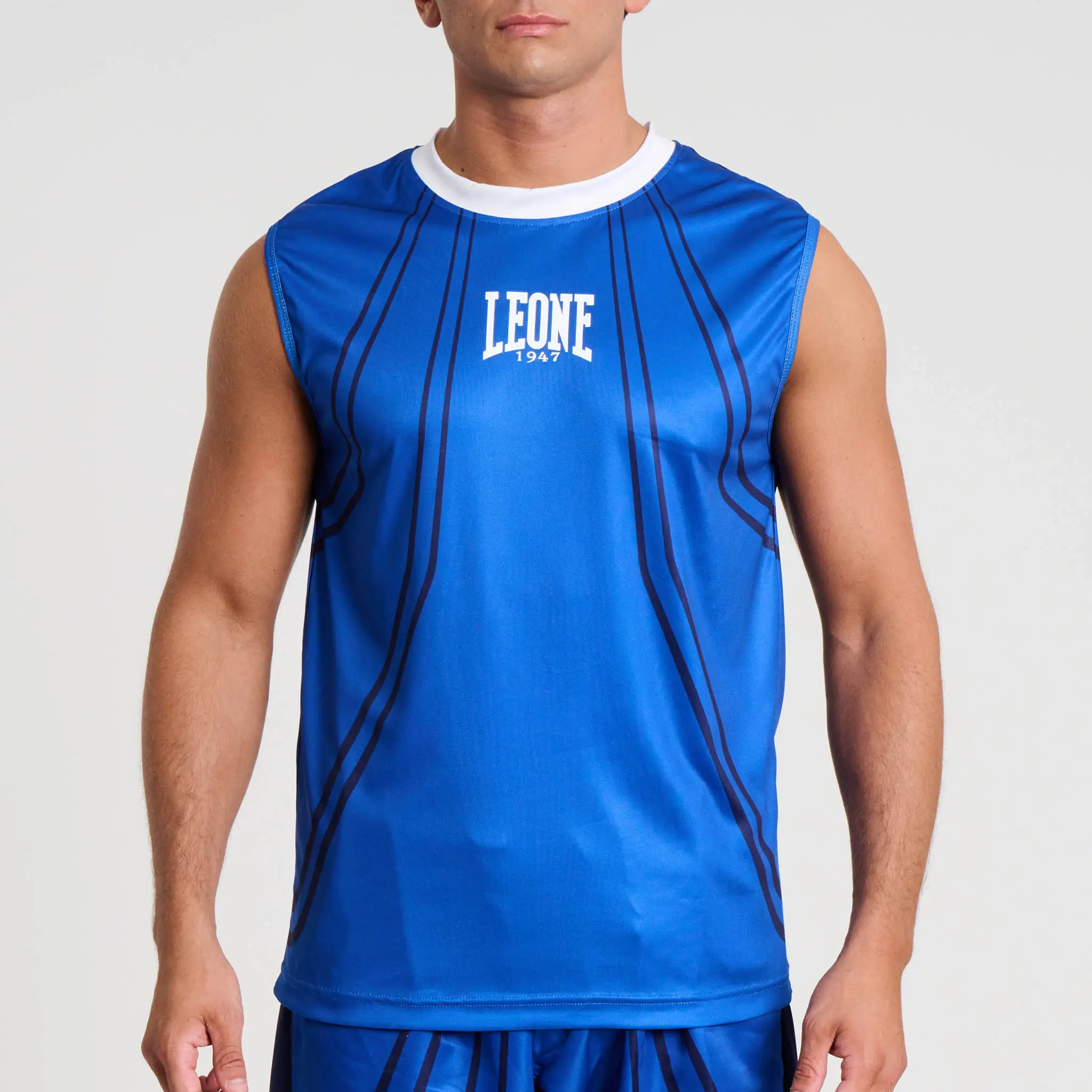 T-Shirt smanicata Leone 1947 WAKO Nero AB995 per allenamenti e gare di Kickboxing, Kick Light, Full Contact Federkombat. T-Shirt tecnica Leone 1947.