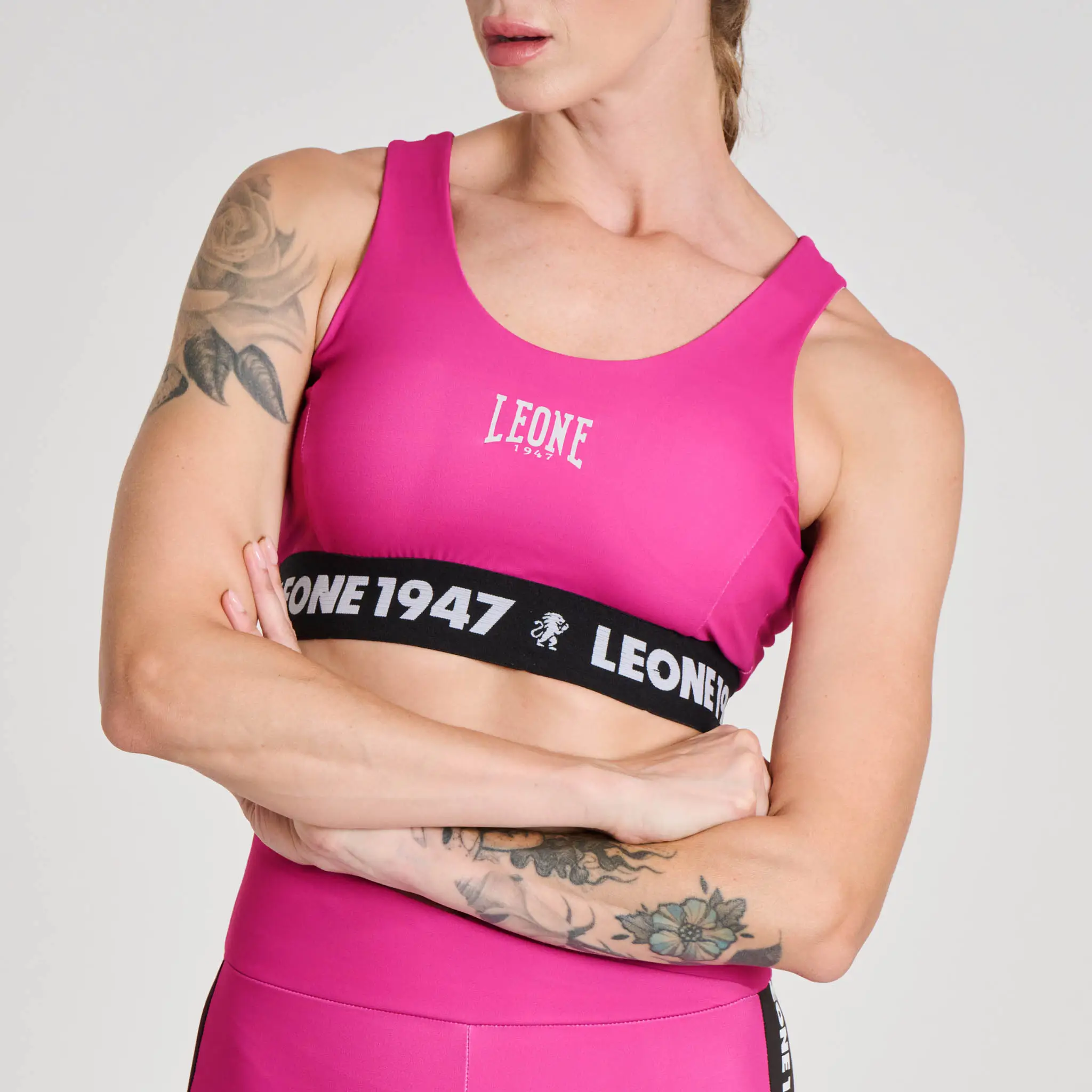 Top donna Leone 1947 Tape 47 ABX227 Fucsia per allenamenti di Kickboxing, Muay Thai, MMA e Palestra.