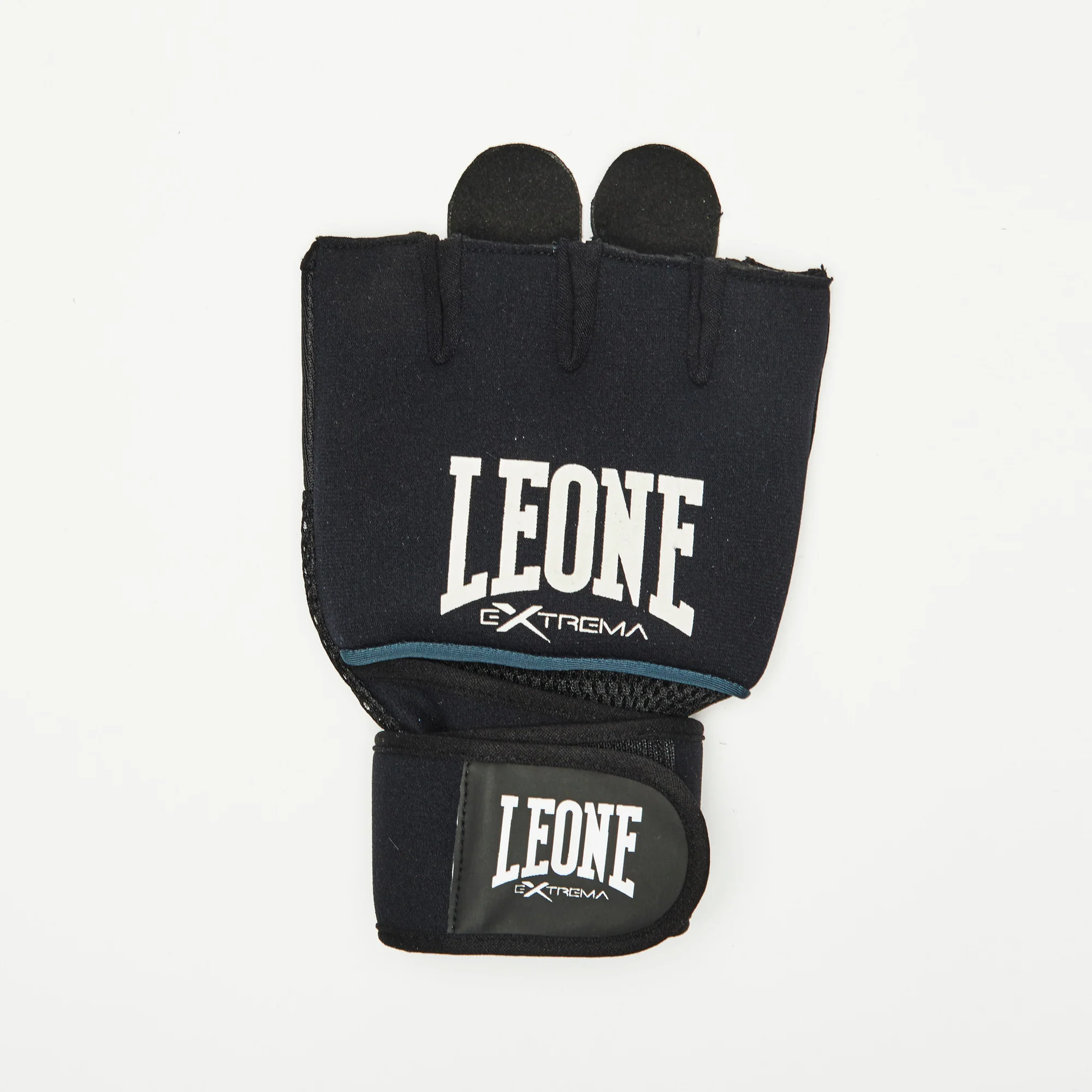 Guanti Basic Fit Leone 1947 GK100 Nero per allenamenti di Fit Boxe. Guantino leggero Fitness Leone 1947.