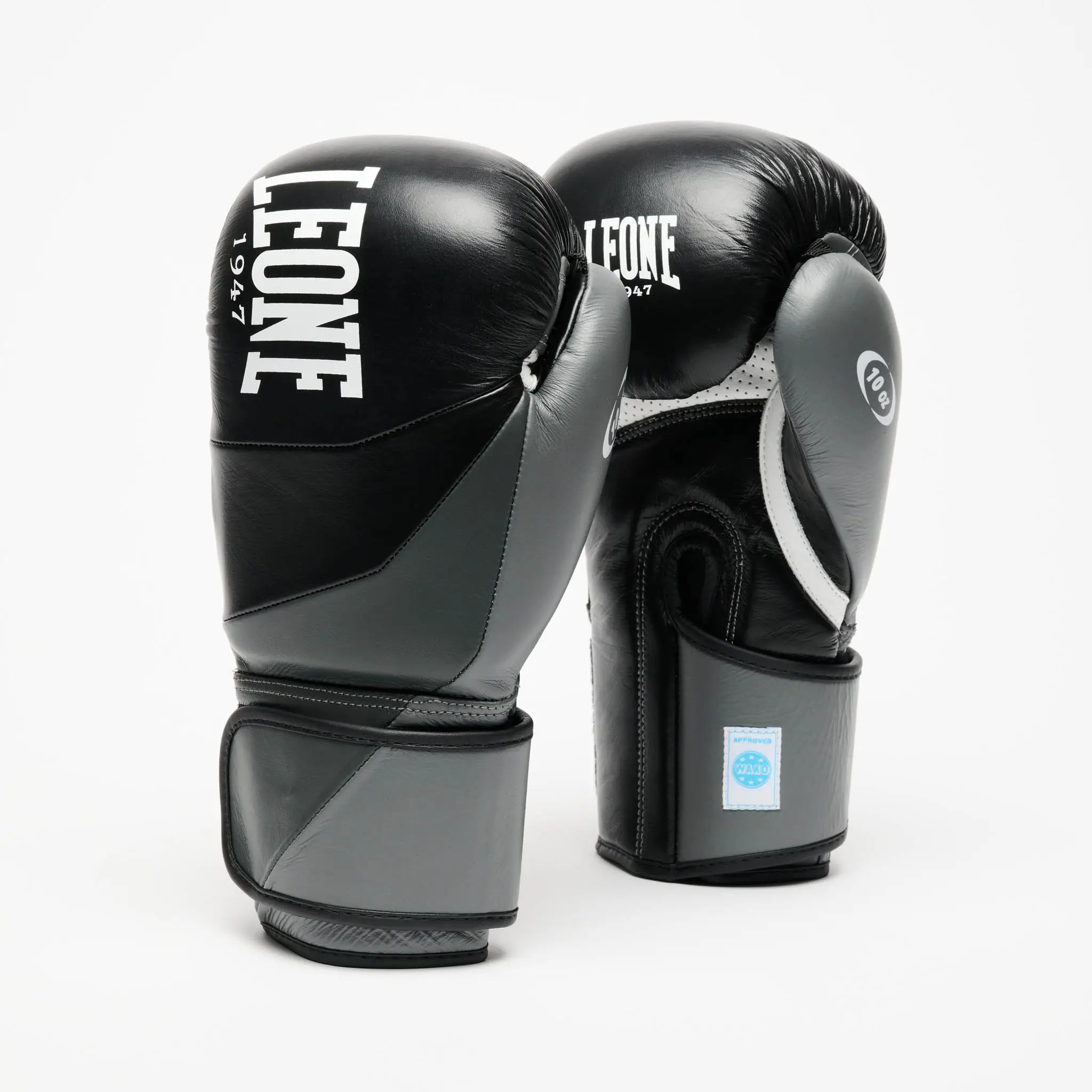 Guantoni Kickboxing Leone 1947 WAKO GN043 Nero omologati FEDERKOMBAT per gare e competizioni. Guantoni ufficiali per gare nazionali e regionali federkombat.