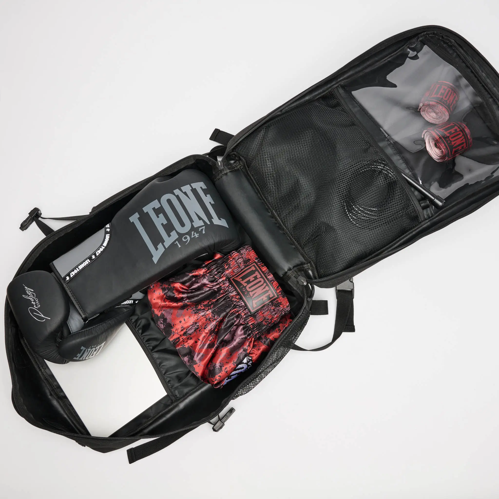 Zaino Tattico Leone 1947 Black Lion AC953-01 Nero, per attrezzatura Palestra, Lifestyle, Viaggi. Zaino Militare Nero, Multitasca. Zaino resistente per attrezzatura Sport da Combattimento, Muay Thai, Kickboxing, MMA, Boxe, BJJ.