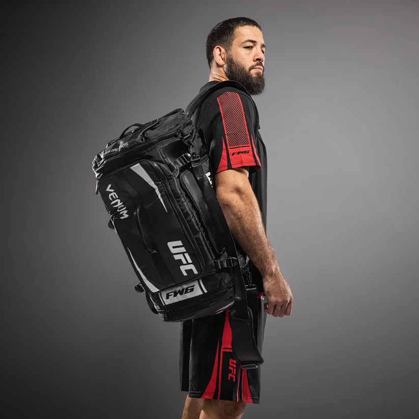 Zaino UFC by Venum Authentic Fight Week Unity VNMUFC-00530 Nero/Bianco per attrezzature da MMA, Muay Thai, Kickboxing, Boxe , Grappling e BJJ: Zaino Venum UFC multiscomparto Bianco/Nero.